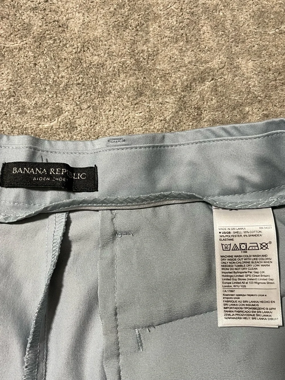 Banana Republic Aiden Chino Khaki Shorts